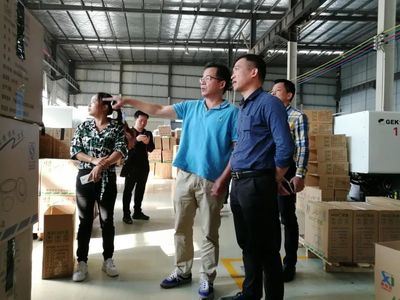 廣西柳州市市場監(jiān)管局&ldquo;現(xiàn)場教學(xué)&rdquo;加強工業(yè)產(chǎn)品生產(chǎn)許可獲證企業(yè)后續(xù)監(jiān)管